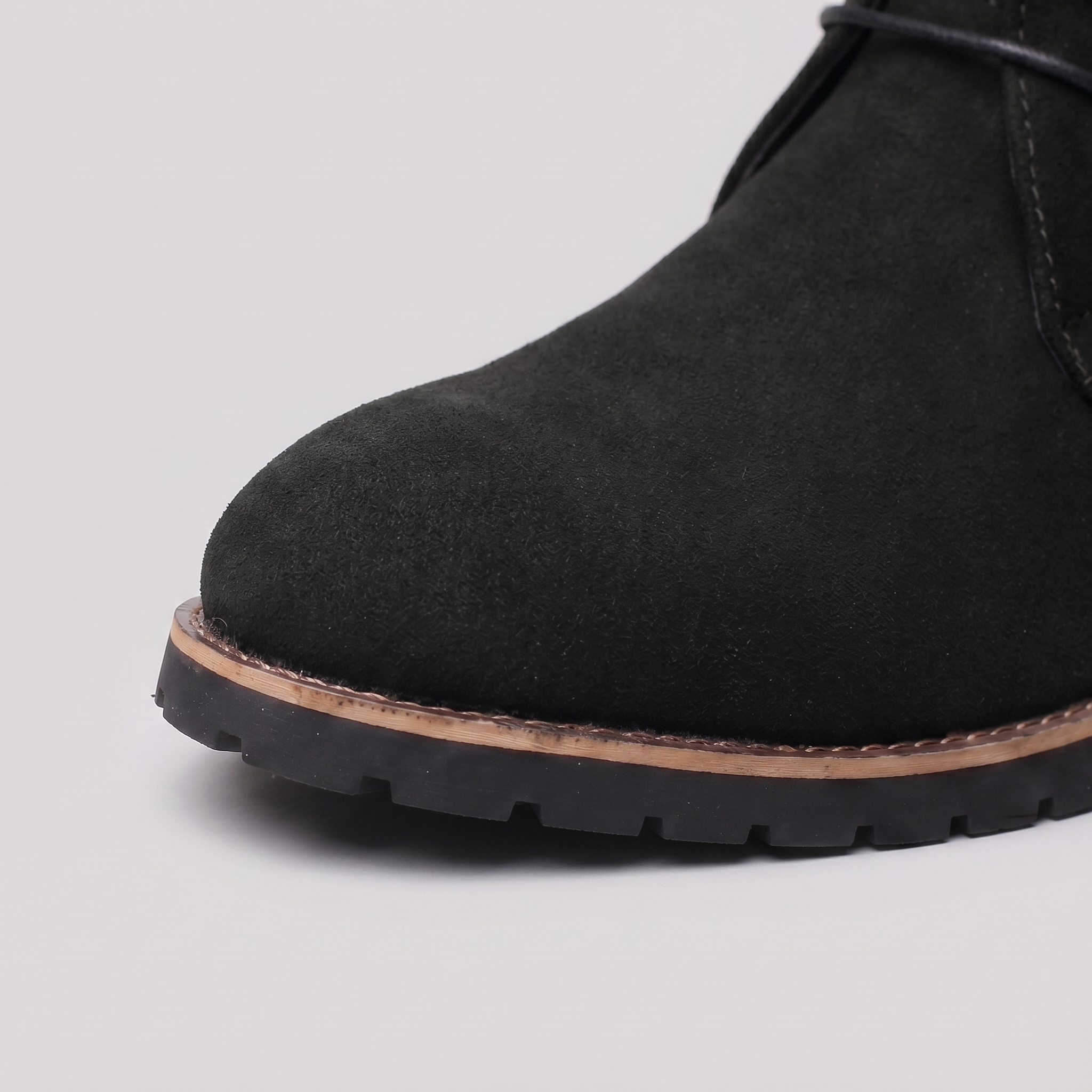 Leather Chukka Boots Lace-Up Lugged Sole - Ankle Boot