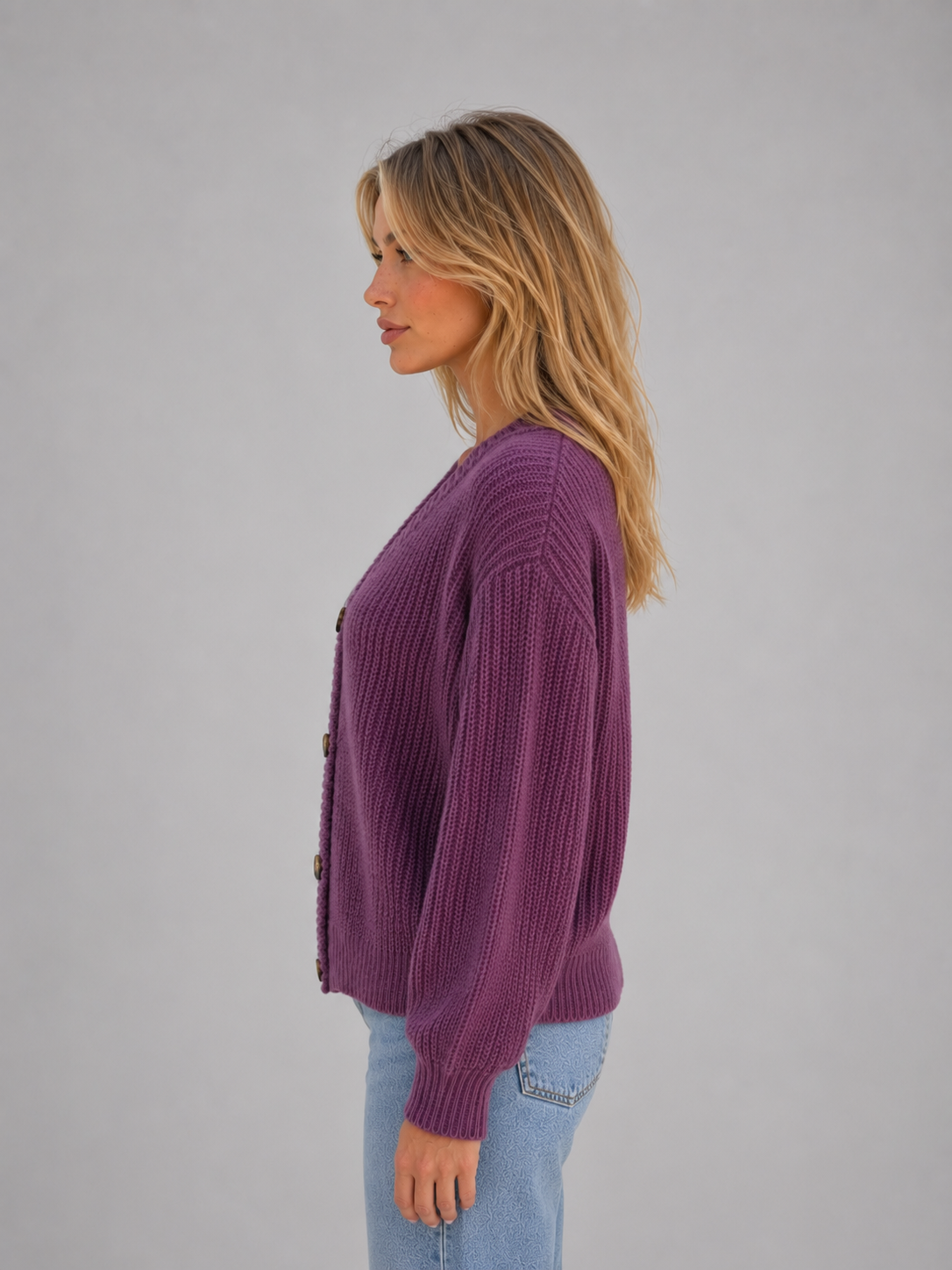 Women's Chunky V-Neck Knit Cardigan – Relaxed Fit
