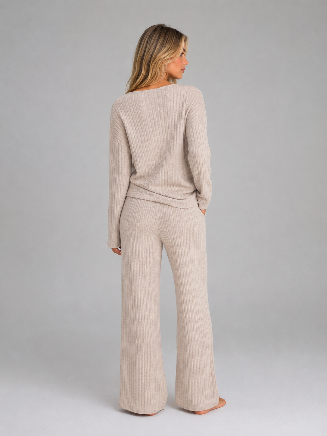 Women's V-Neck Ribbed Knit Lounge Set – Relaxed Fit
