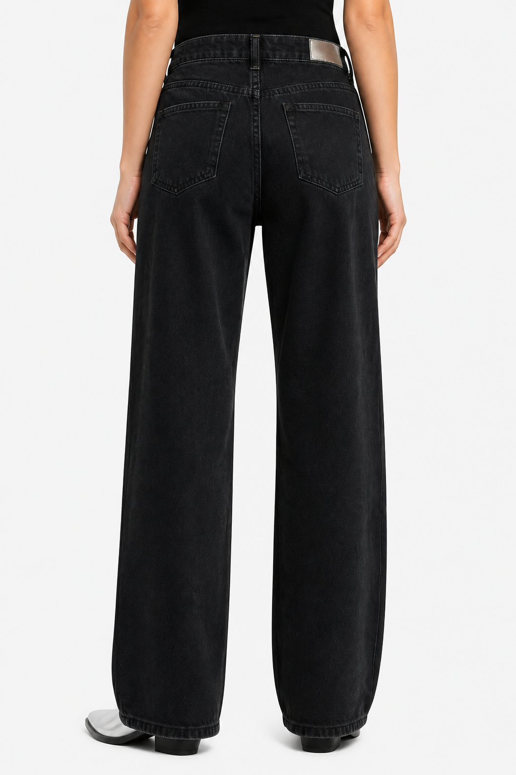 Noirelle – Tri-fold waistband detail – Straight leg jeans - Black - back