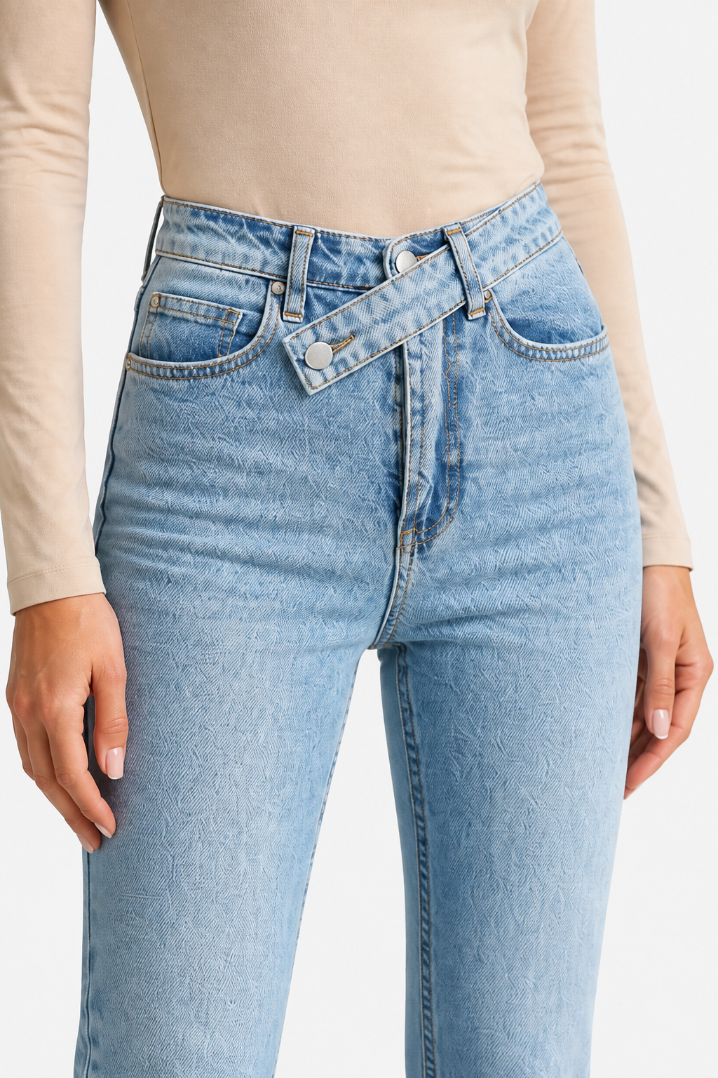 Avelisse – Cross waist detail – Straight leg jeans - Blue - detail