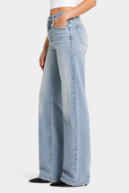 Lunarelle – Effortless straight silhouette – Mid rise jeans - Light Blue - side
