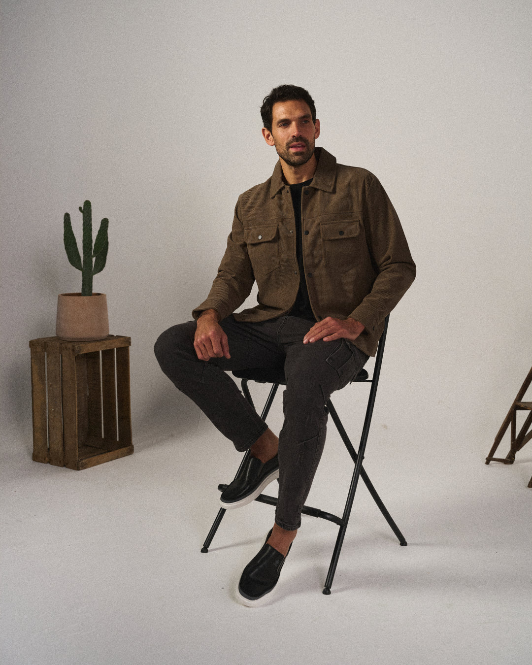 Men's Slim Fit Cargo Trousers with Multi-Pocket Design, view 2 of 10