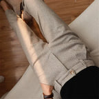 Men's trousers, textured relaxed everyday fit – product image 1