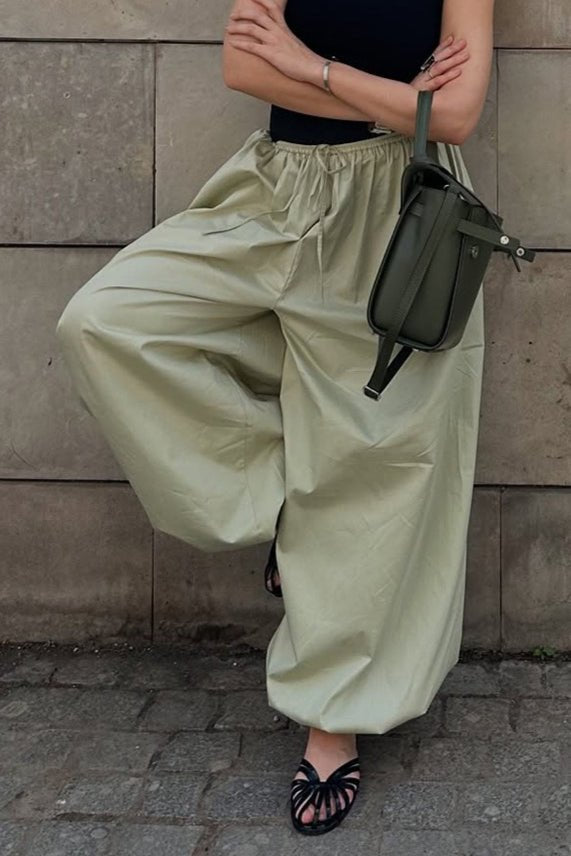 Women's Baggy Pants – Balloon-Leg Statement Fit