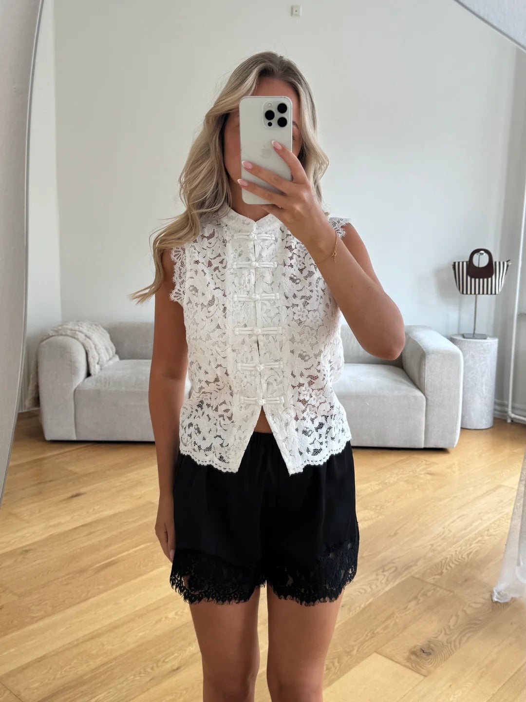 Women's Mandarin-Collar Lace Top – Fitted Shape