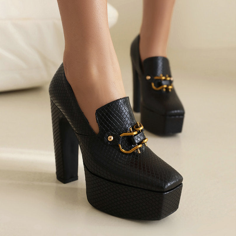 Women's block platform heels with buckle detail – view 4