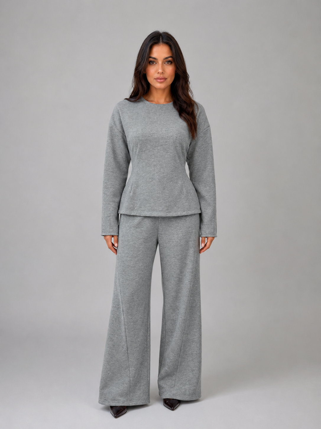 Women's soft lounge set, fitted top & wide leg trousers – product image 1