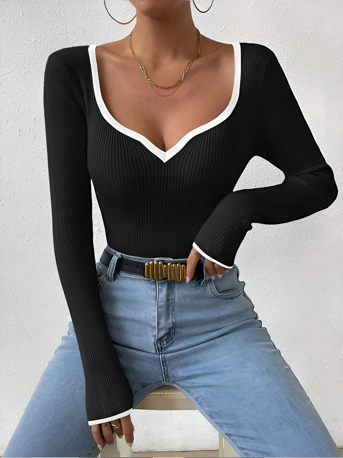 Women's V-Neck Ribbed Jumper with Contrast Trim, view 5 of 11